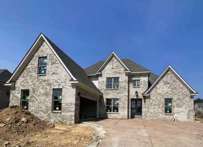 Home For Sale in Lakeland, Tennessee