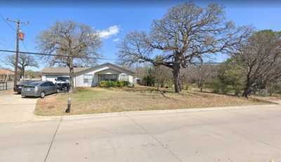 Home For Sale in Forest Hill, Texas