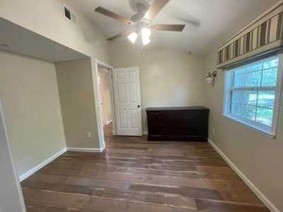 Home For Sale in Micanopy, Florida