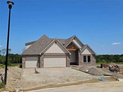 Home For Sale in Catoosa, Oklahoma