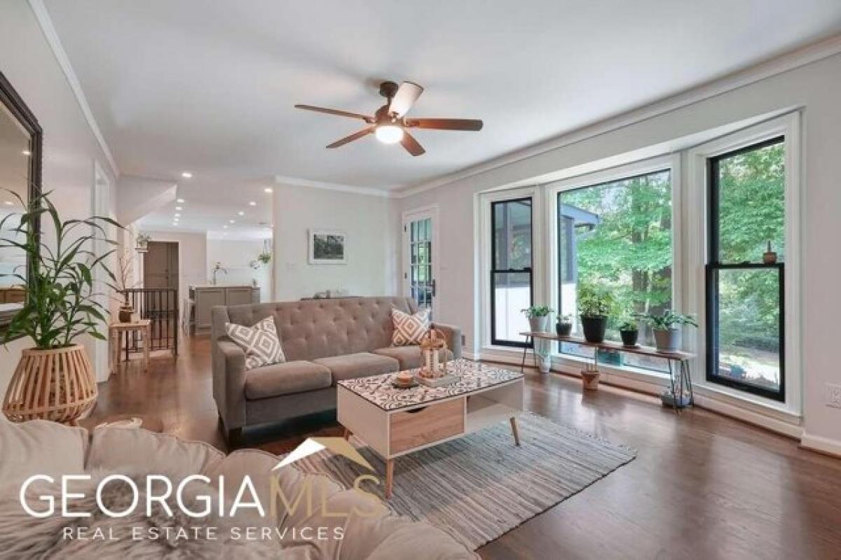 Picture of Home For Sale in Roswell, Georgia, United States