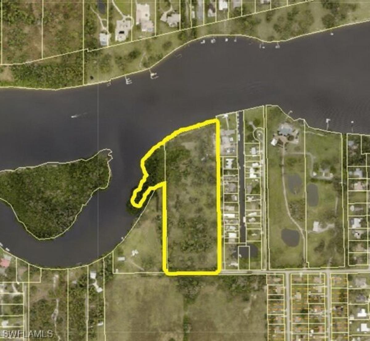 Picture of Residential Land For Sale in Fort Myers, Florida, United States