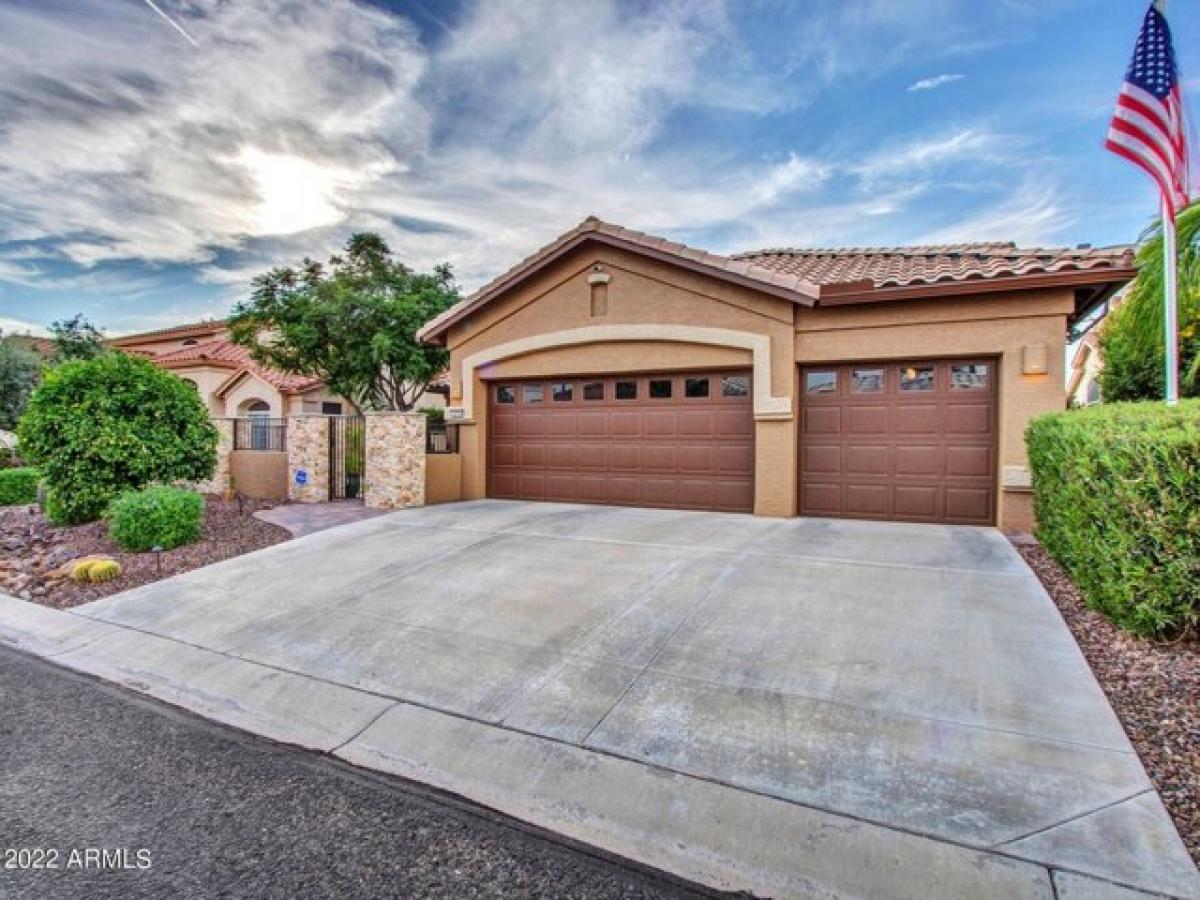 Picture of Home For Sale in Goodyear, Arizona, United States