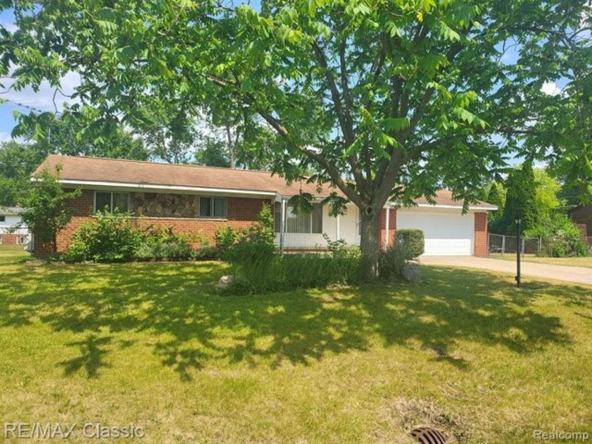 Picture of Home For Sale in Commerce Township, Michigan, United States