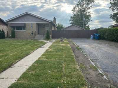Home For Sale in Calumet City, Illinois