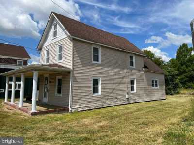 Home For Sale in Hartly, Delaware