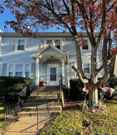 Home For Sale in Bridgeport, Connecticut