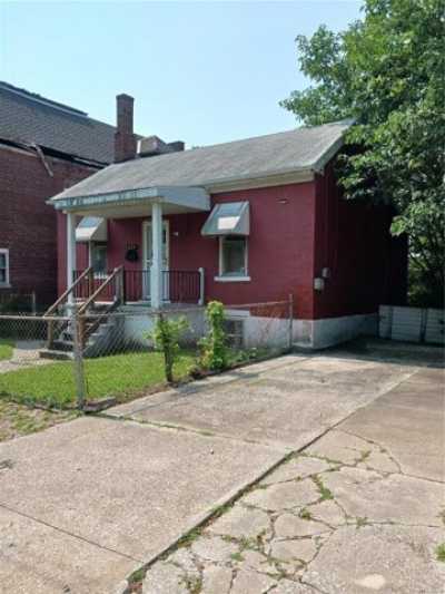 Home For Sale in Alton, Illinois