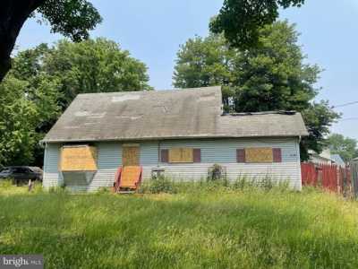 Home For Sale in Bristol, Pennsylvania