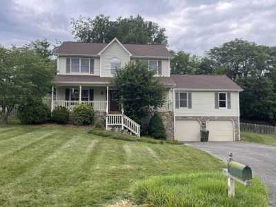 Home For Sale in Salem, Virginia