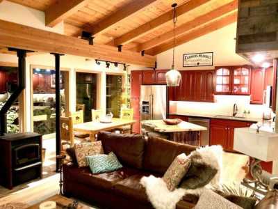 Home For Rent in Mammoth Lakes, California