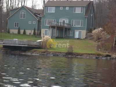Home For Rent in Swan Lake, New York