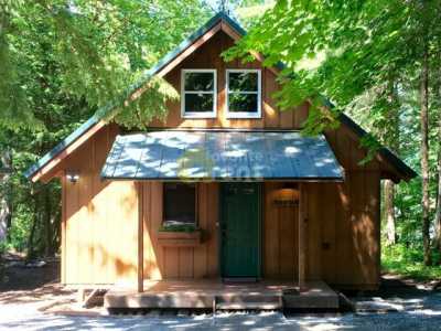 Home For Rent in Enumclaw, Washington