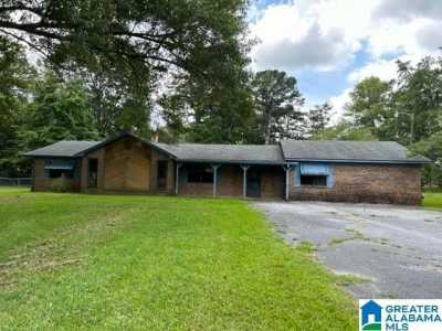 Home For Sale in Jemison, Alabama