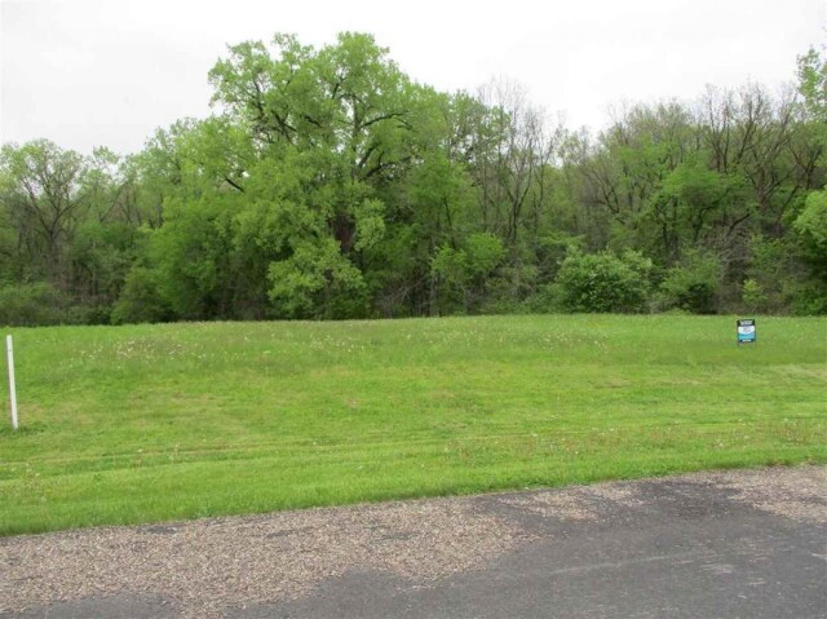 Picture of Residential Land For Sale in Prairie du Chien, Wisconsin, United States