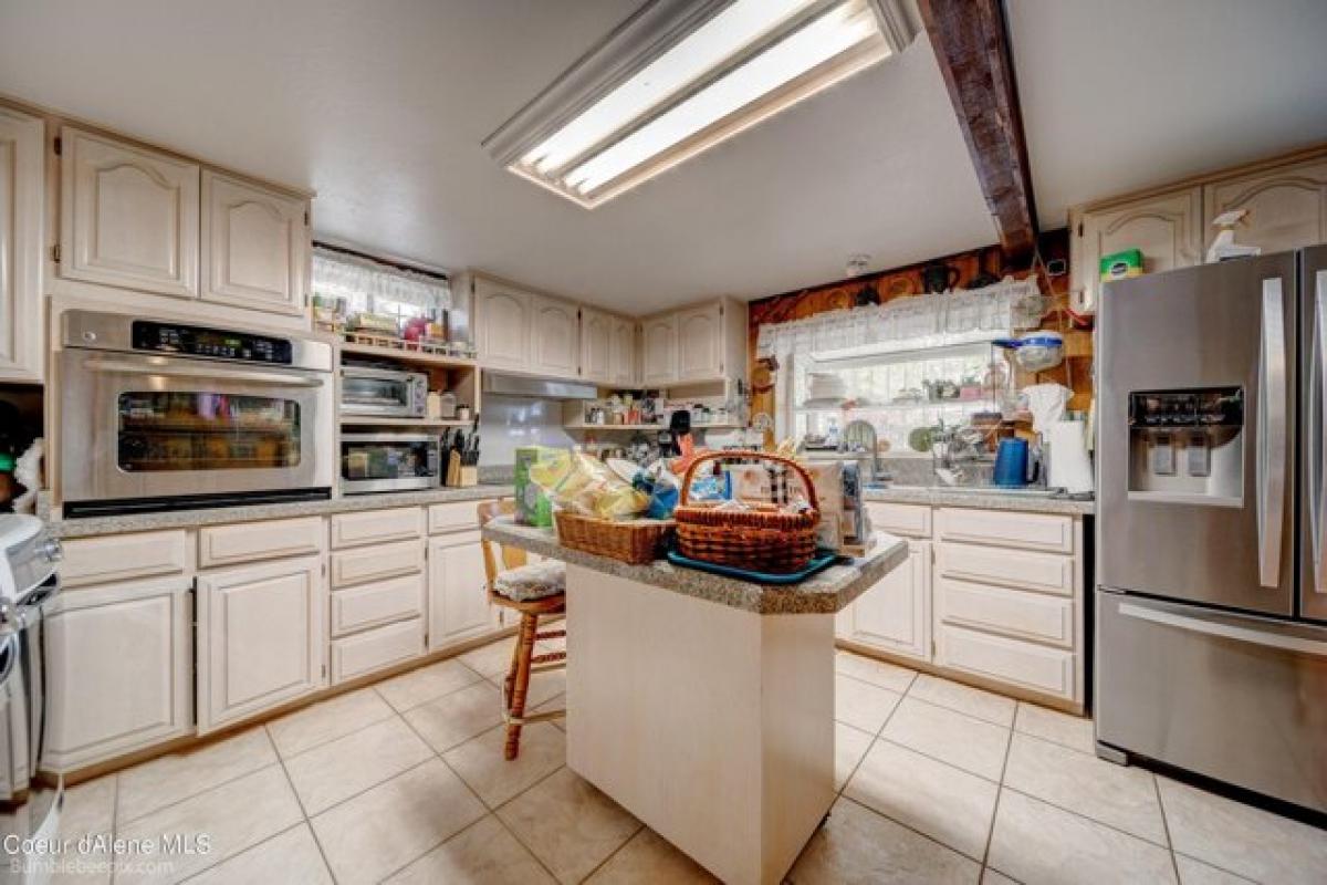 Picture of Home For Sale in Post Falls, Idaho, United States