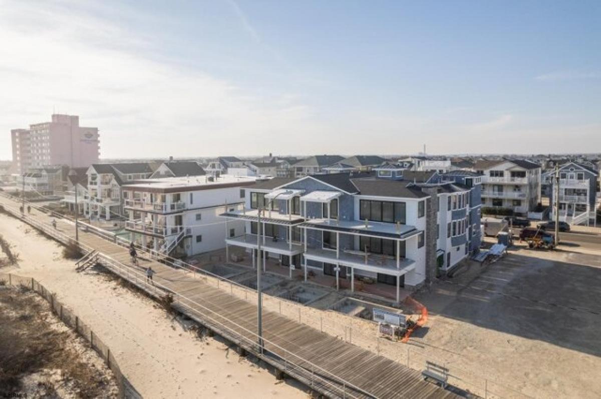 Picture of Home For Sale in Ocean City, New Jersey, United States