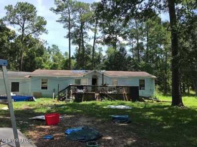 Home For Sale in Moss Point, Mississippi