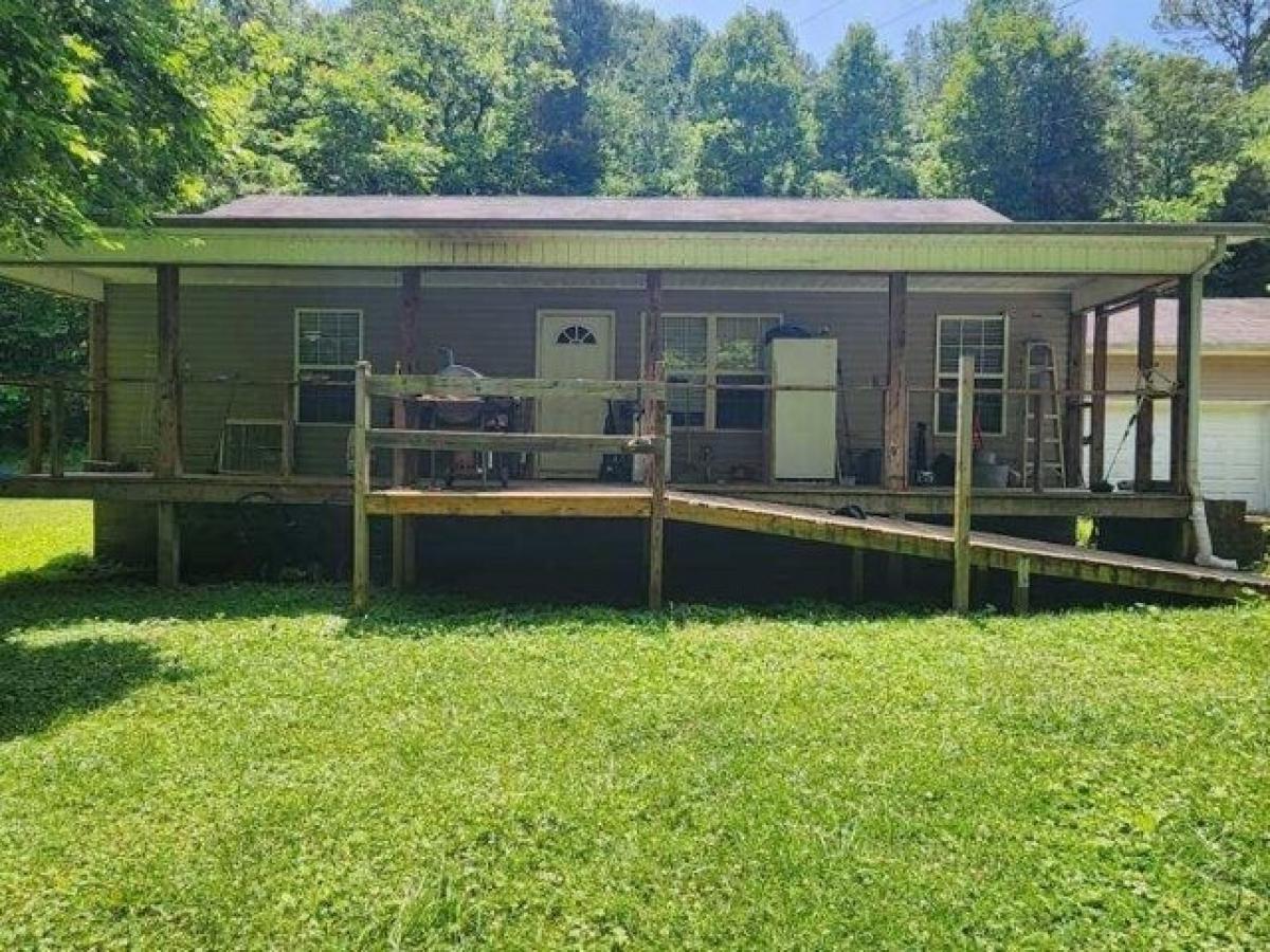 Picture of Home For Sale in Whitleyville, Tennessee, United States
