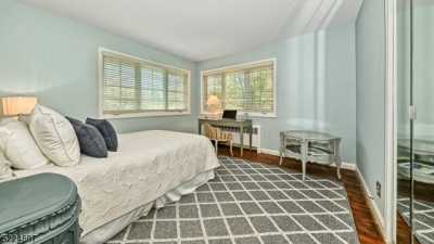 Home For Sale in North Caldwell, New Jersey