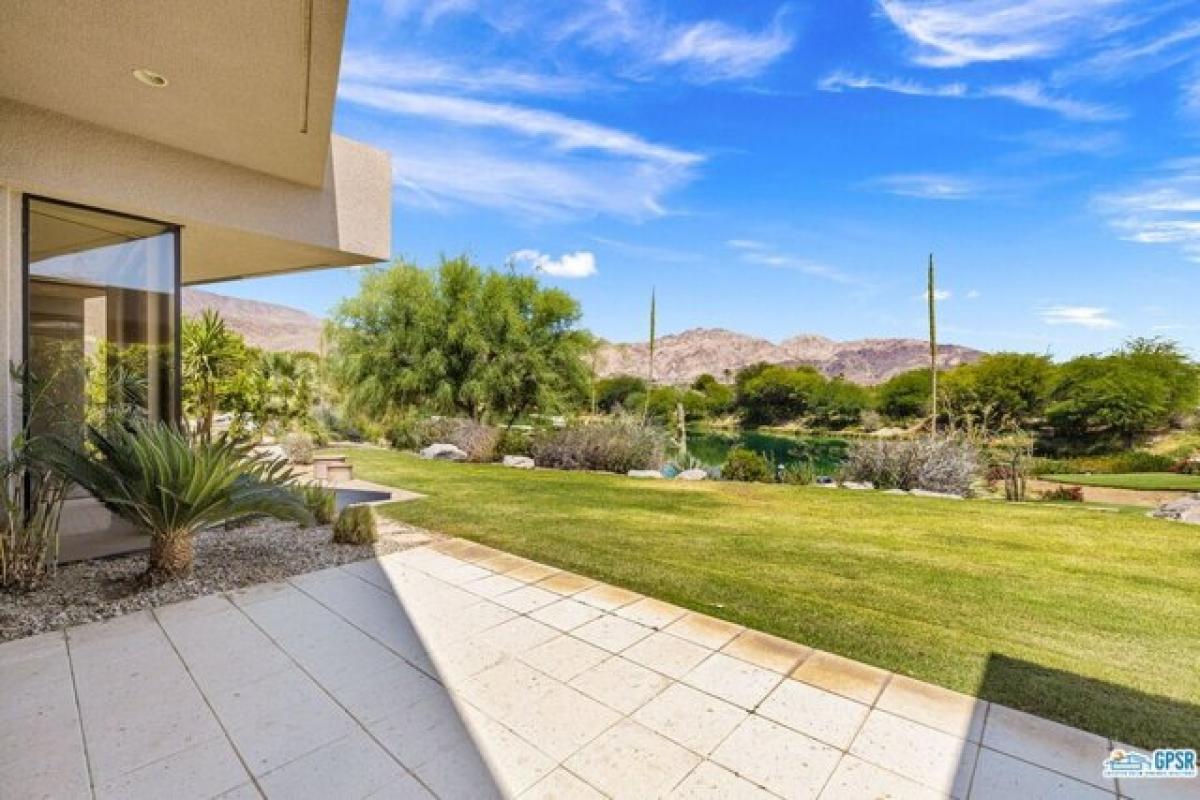 Picture of Home For Sale in Palm Desert, California, United States