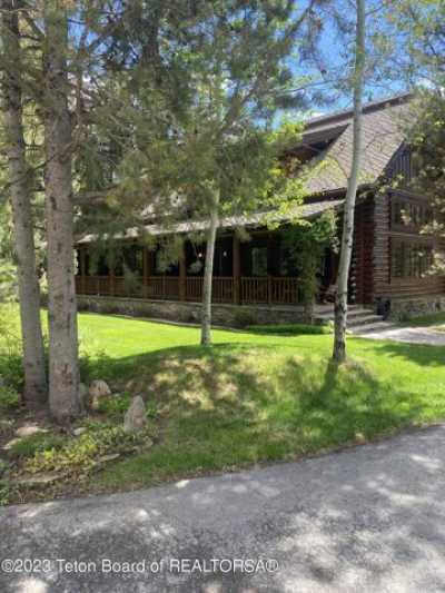Home For Sale in Alpine, Wyoming