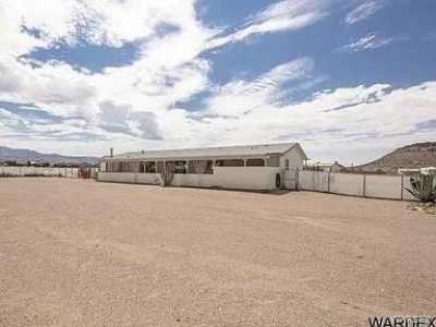 Home For Sale in Golden Valley, Arizona