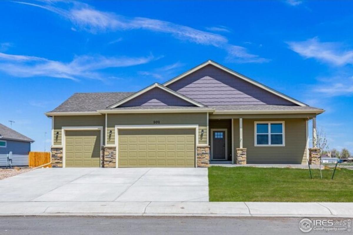 Picture of Home For Sale in Wiggins, Colorado, United States