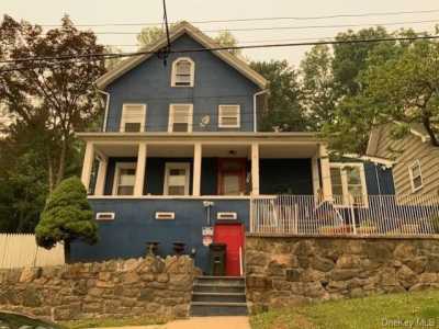 Home For Rent in Sleepy Hollow, New York