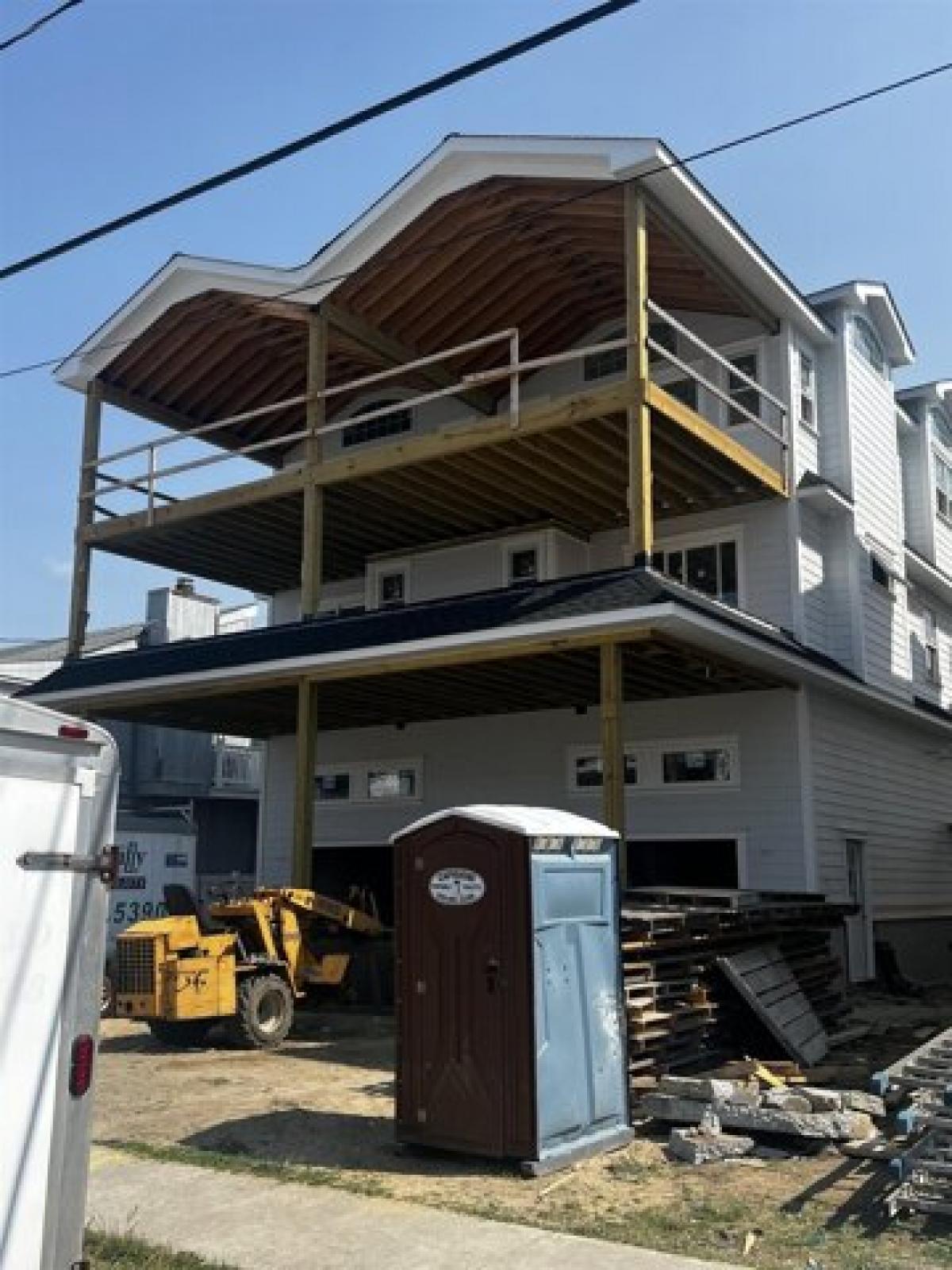 Picture of Home For Sale in Sea Isle City, New Jersey, United States