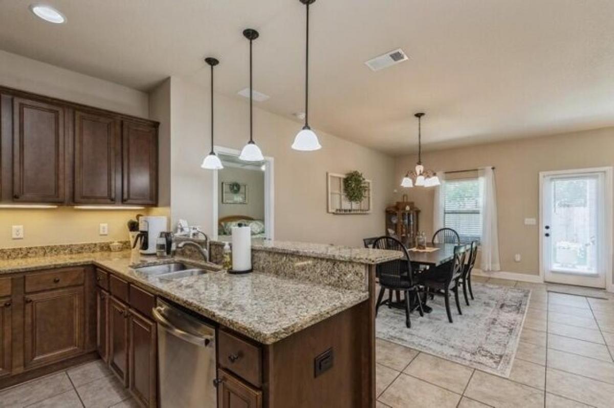 Picture of Home For Sale in Gulf Breeze, Florida, United States