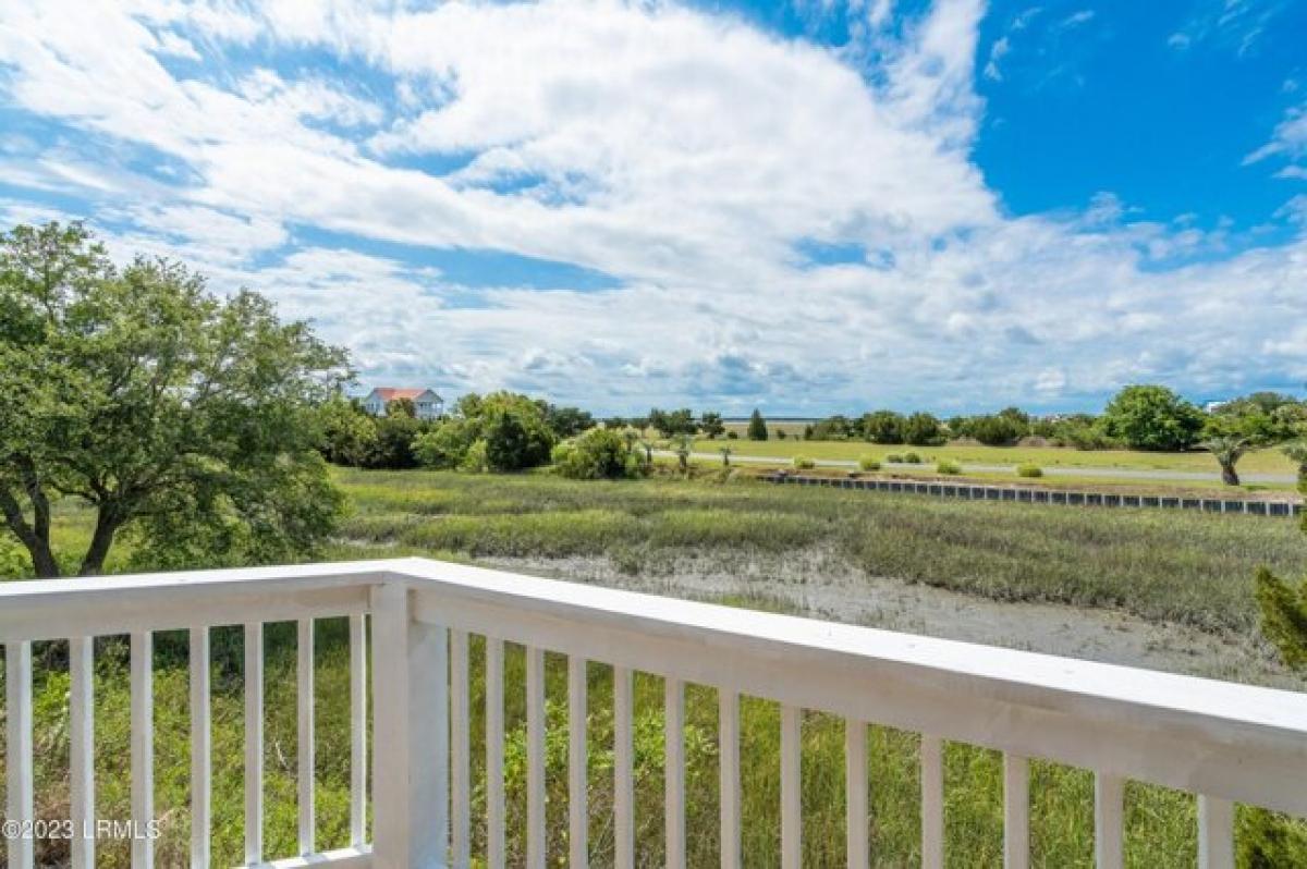 Picture of Home For Sale in Saint Helena Island, South Carolina, United States
