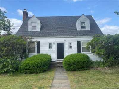 Home For Rent in Darien, Connecticut