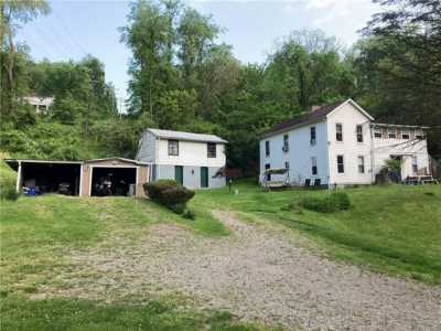 Home For Sale in Mcdonald, Pennsylvania