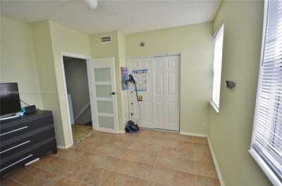 Home For Sale in Tamarac, Florida