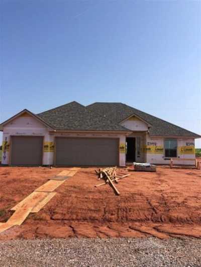 Home For Sale in Fletcher, Oklahoma