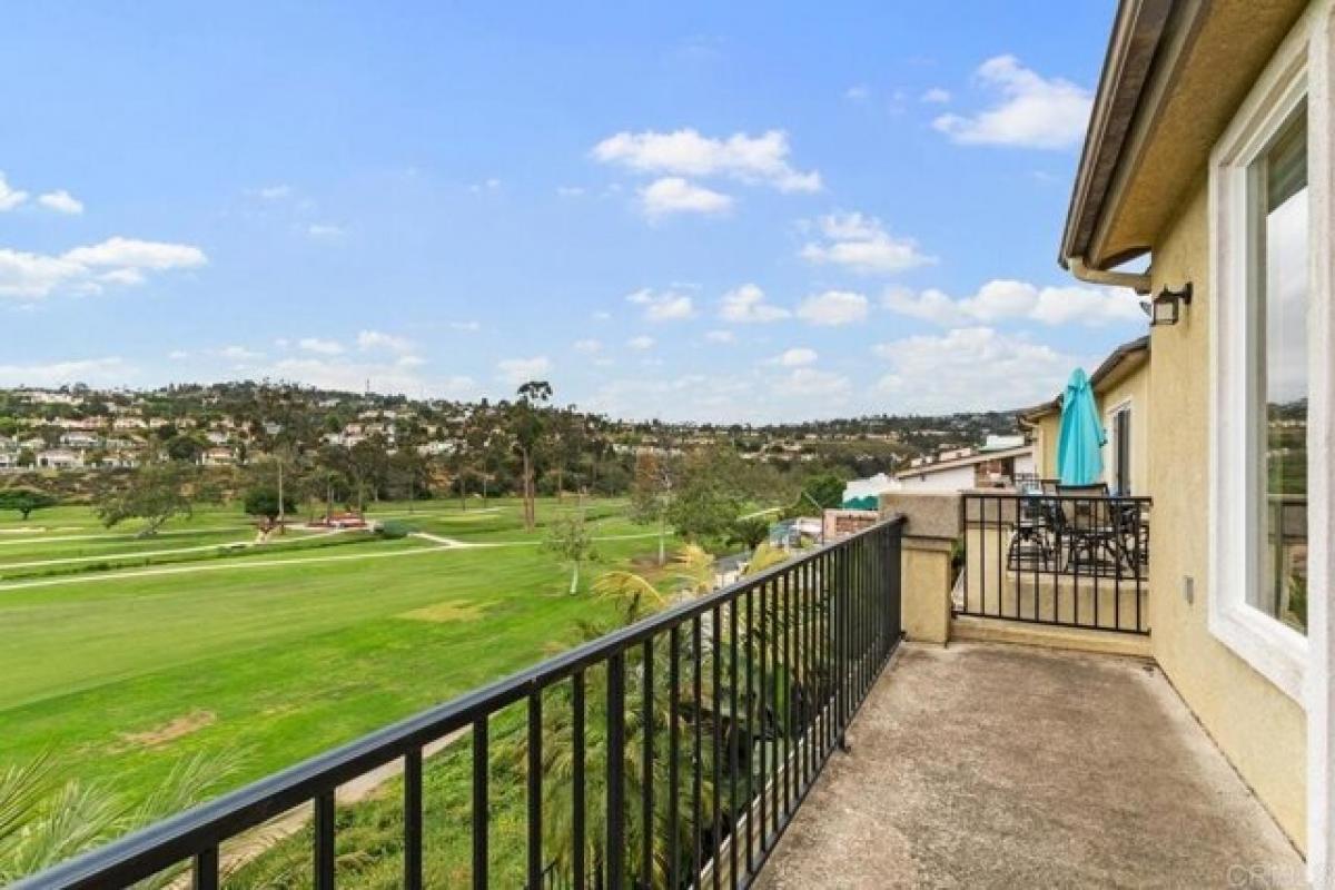 Picture of Home For Sale in Carlsbad, California, United States