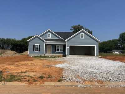 Home For Sale in Decherd, Tennessee