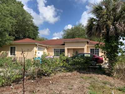 Home For Sale in Clewiston, Florida