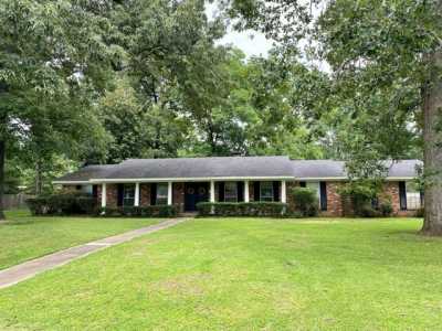 Home For Sale in Crossett, Arkansas