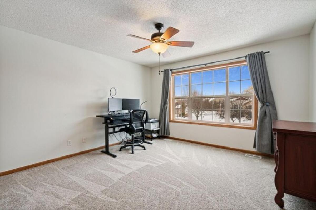 Picture of Home For Sale in Rogers, Minnesota, United States