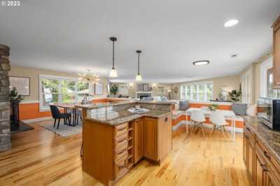 Home For Sale in Milwaukie, Oregon