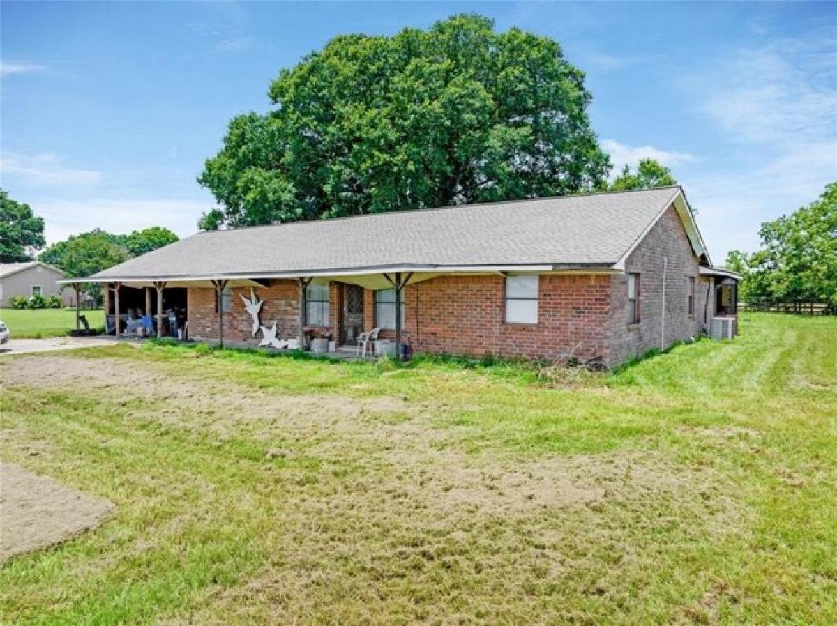 Picture of Home For Sale in Waller, Texas, United States