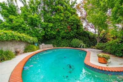 Home For Sale in Woodland Hills, California