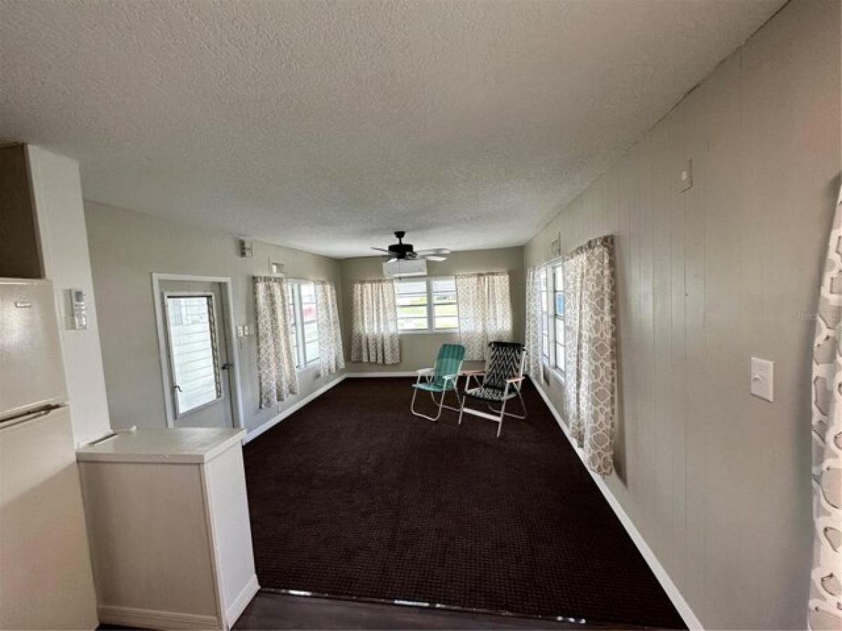 Picture of Home For Sale in Tavares, Florida, United States