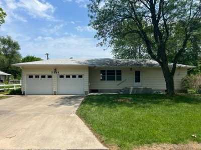 Home For Sale in North Newton, Kansas