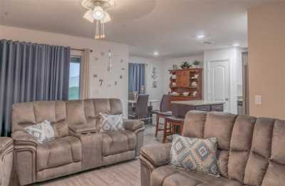 Home For Sale in Dundee, Florida