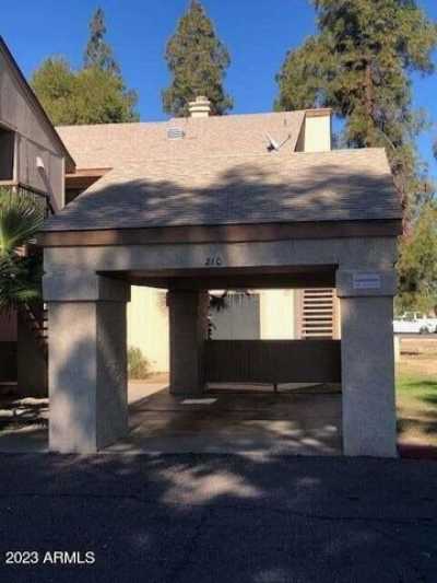 Home For Sale in Glendale, Arizona