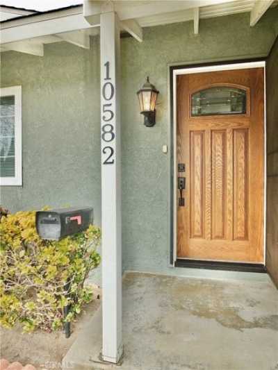 Home For Sale in Stanton, California