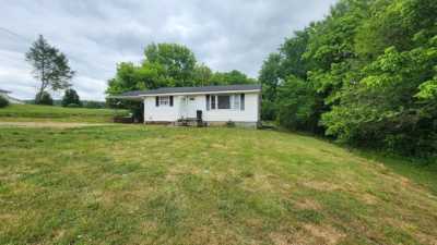 Home For Sale in Tracy City, Tennessee